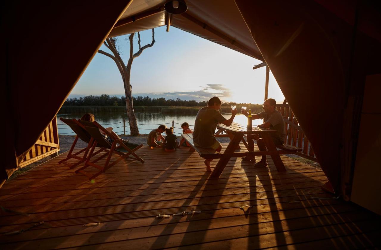 Camping Nautic Almata Glamping Hotel Castello  D'Empuries Esterno foto