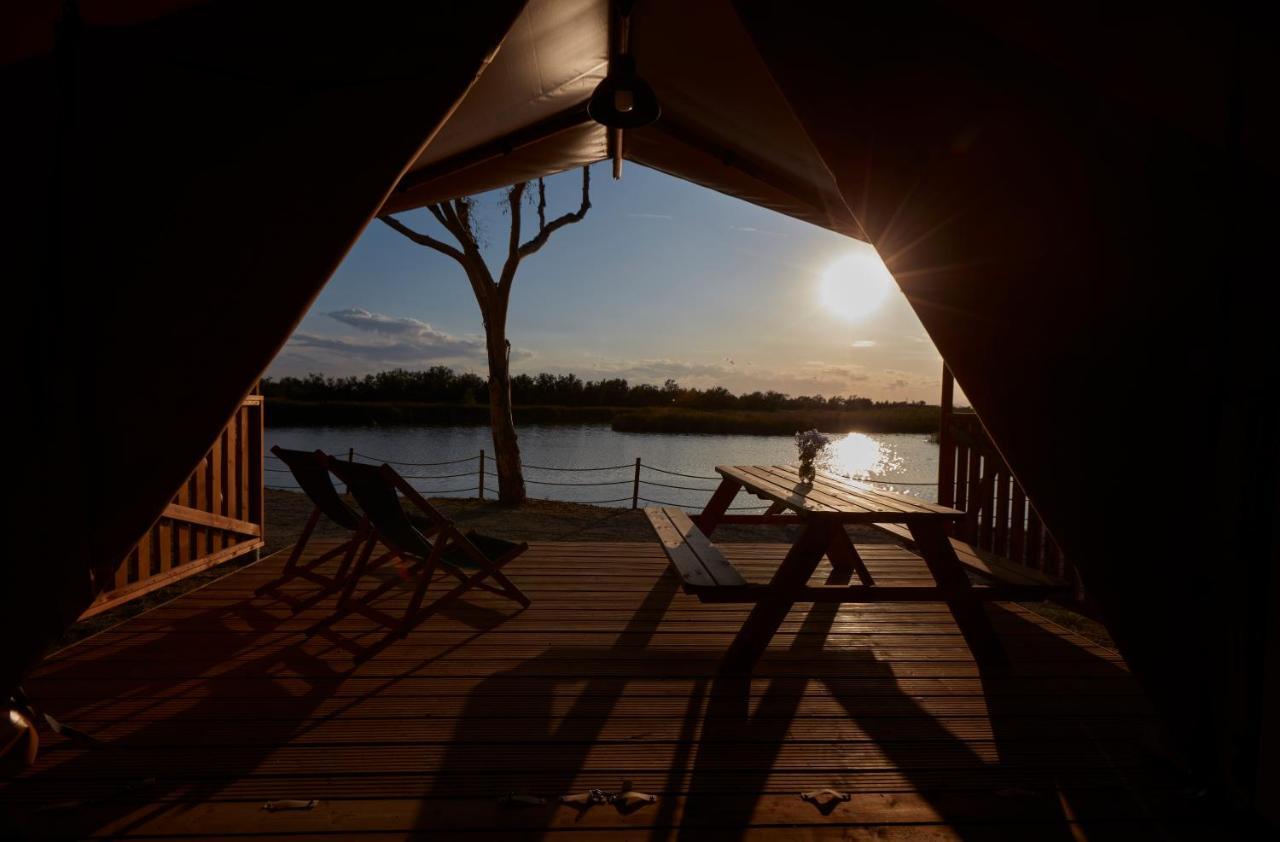 Camping Nautic Almata Glamping Hotel Castello  D'Empuries Esterno foto