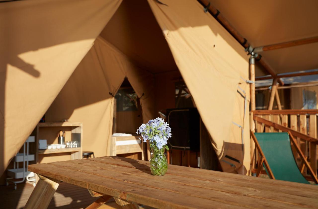 Camping Nautic Almata Glamping Hotel Castello  D'Empuries Esterno foto